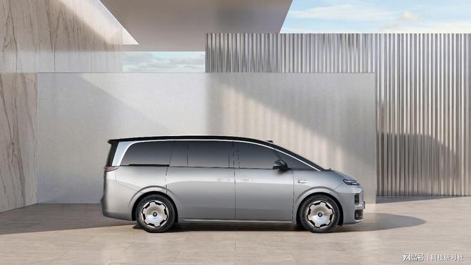 00V纯电1000V 重新划定技术门槛开元棋牌试玩零跑D99正式亮相 增程8(图6)