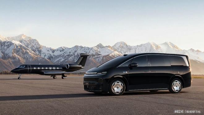 00V纯电1000V 重新划定技术门槛开元棋牌试玩零跑D99正式亮相 增程8(图9)